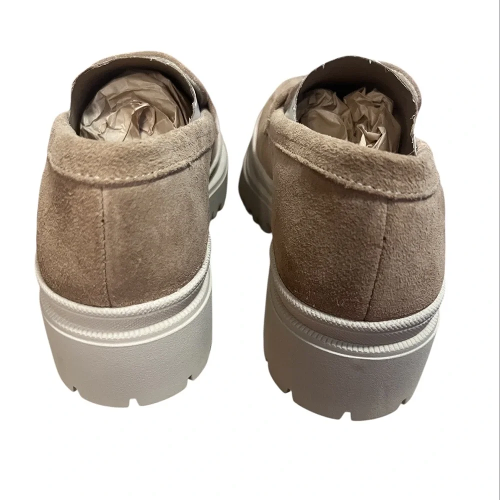 New In Box. Portland Leather Patina Zoe Chunky Loafer in Taupe suede.  Size 7 - Picture 4 of 8